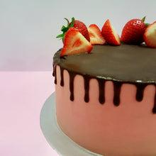 Load image into Gallery viewer, Chocolate Strawberry Cake
