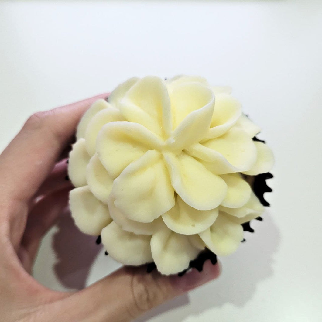 Earl Grey Vanilla Cupcakes